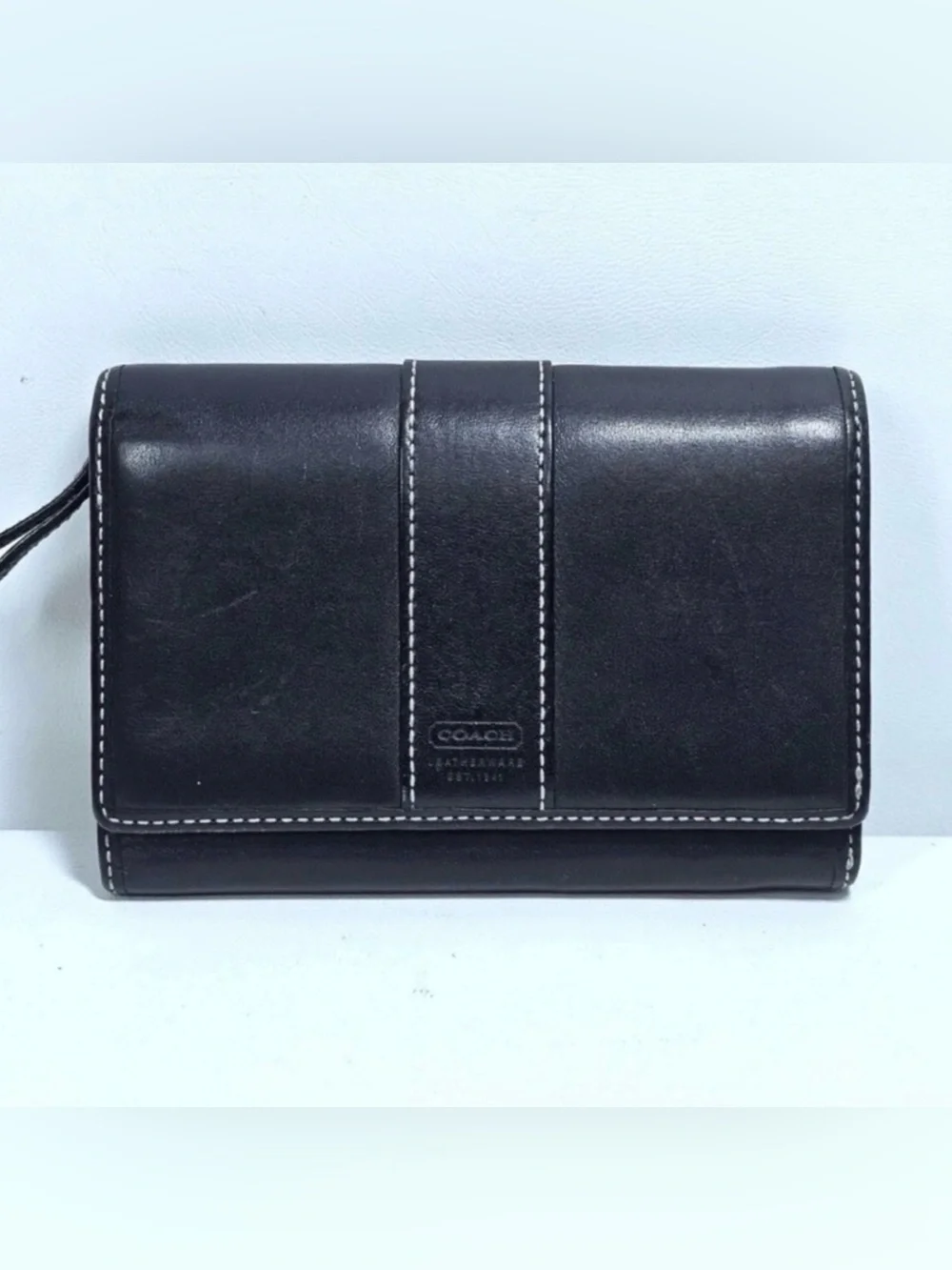 Coach Black Leather Men's Wallet with White Contrast Stitching